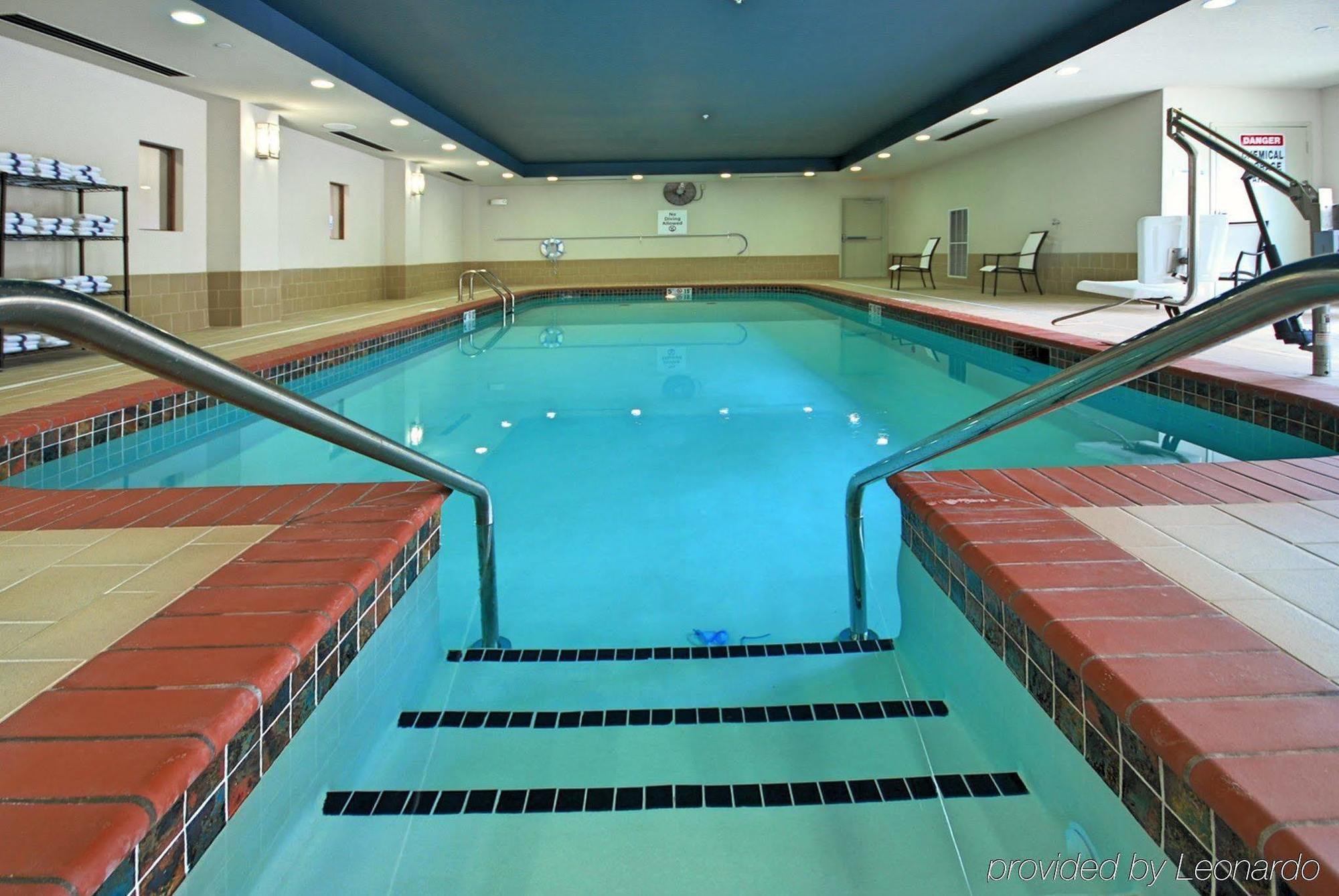 Holiday Inn Express And Suites Oklahoma City North By Ihg Exteriör bild
